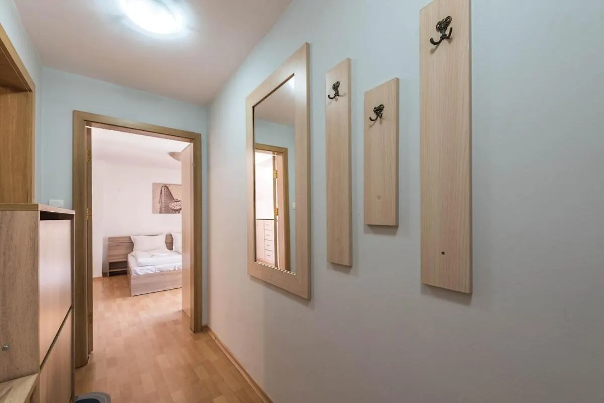 Cozy Space Near Grand Mall Warna 0*,