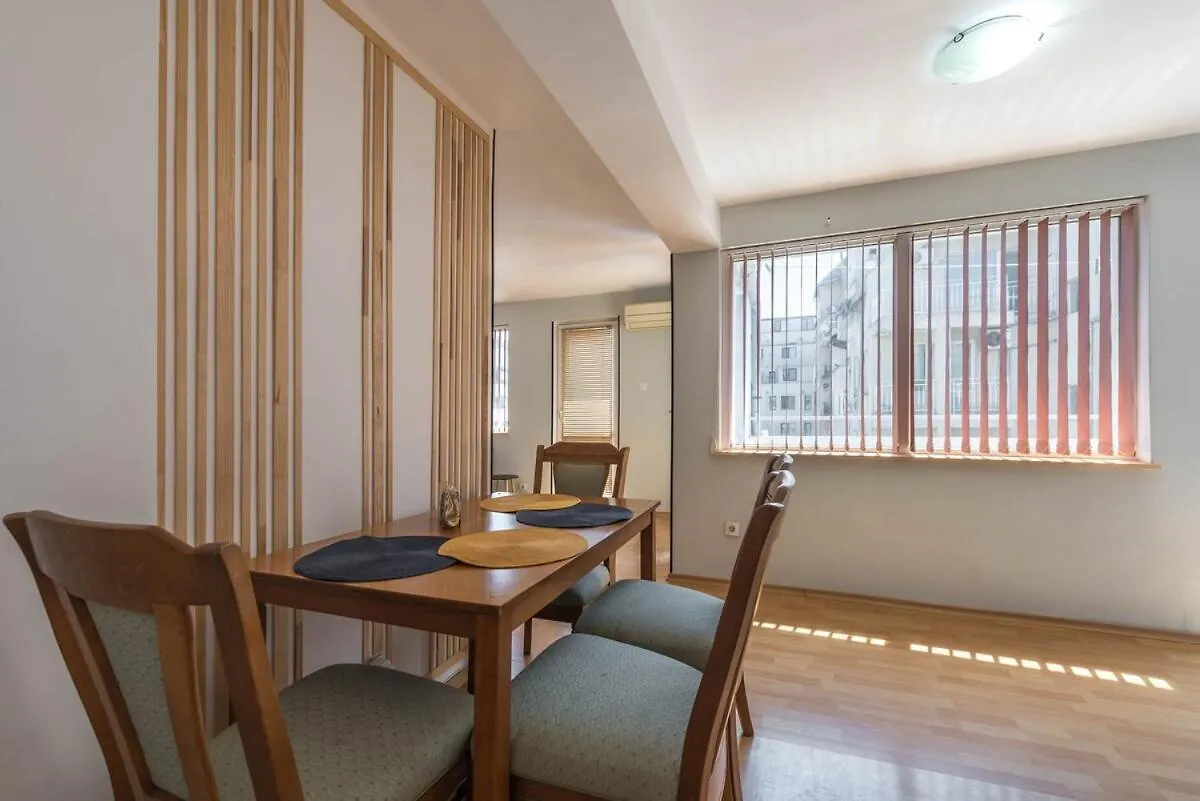 Cozy Space Near Grand Mall Warna 0*,